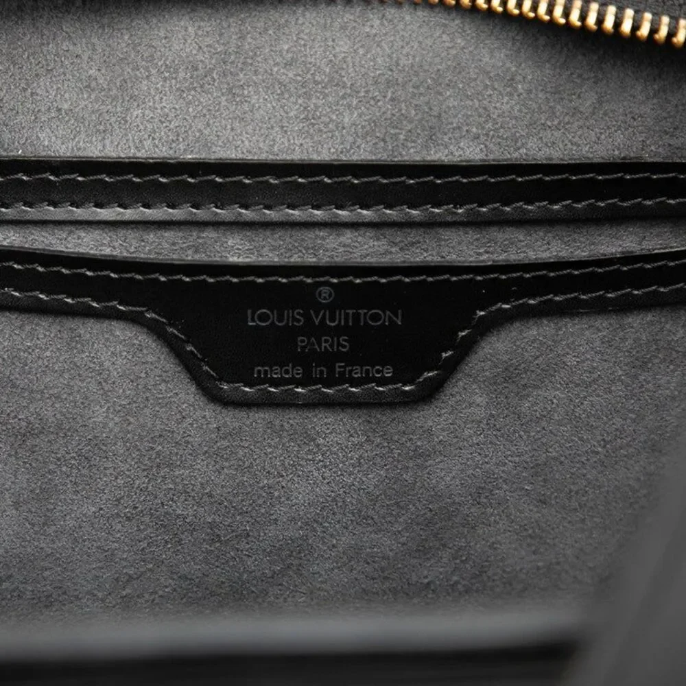 Louis Vuitton delivery duty